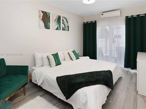 844 Johnson St, Hollywood FL 33019