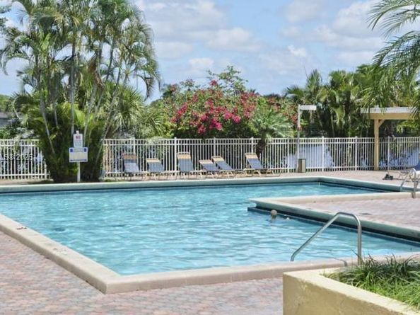 2091 NW 96th Ter 13A, Pembroke Pines FL 33024