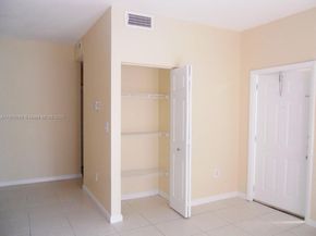 2091 NW 96th Ter 13A, Pembroke Pines FL 33024
