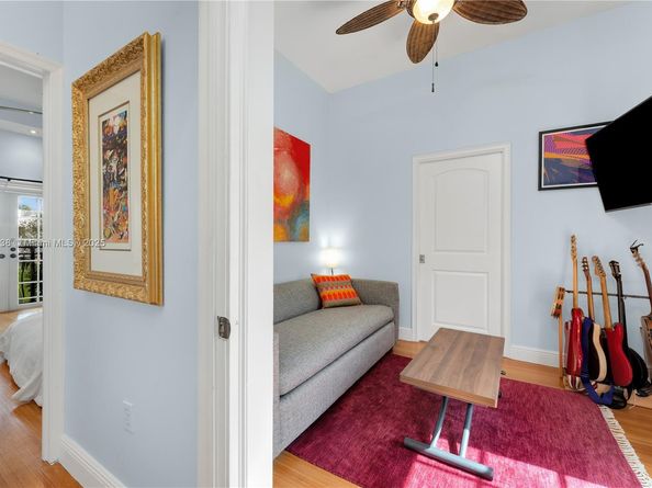 2919 Coconut Ave 1, Miami FL 33133