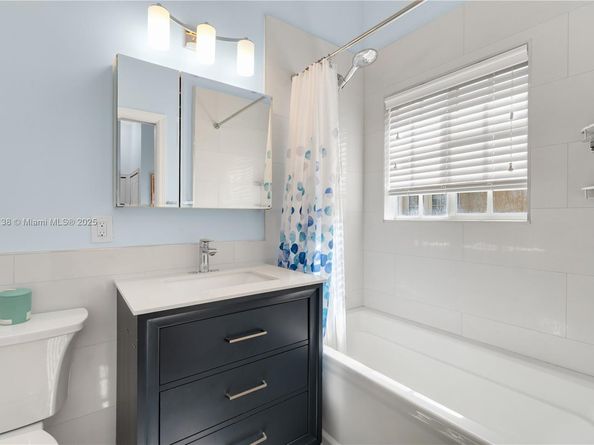 2919 Coconut Ave 1, Miami FL 33133
