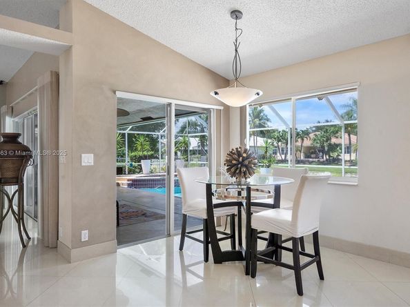 8195 NW 41st St, Coral Springs FL 33065
