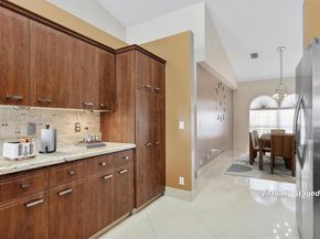8195 NW 41st St, Coral Springs FL 33065