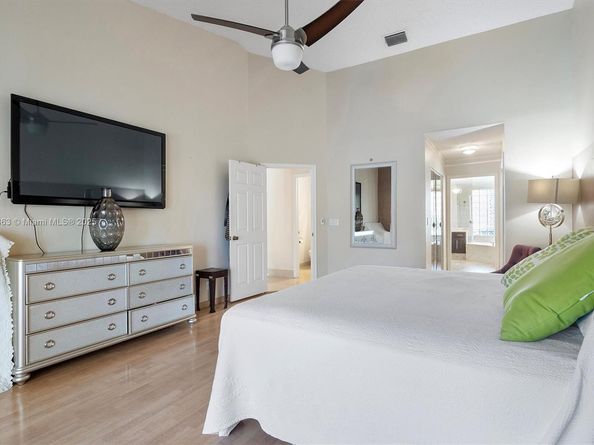 8195 NW 41st St, Coral Springs FL 33065
