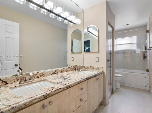 8195 NW 41st St, Coral Springs FL 33065