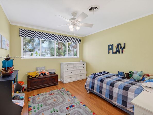 6201 SW 3rd St, Plantation FL 33317