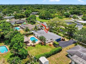 6201 SW 3rd St, Plantation FL 33317