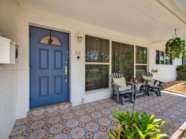 6201 SW 3rd St, Plantation FL 33317
