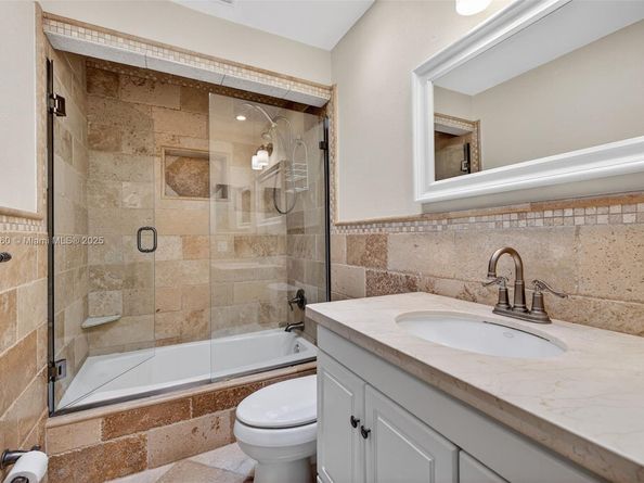 6201 SW 3rd St, Plantation FL 33317