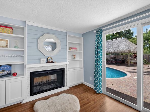 6201 SW 3rd St, Plantation FL 33317