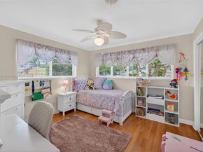 6201 SW 3rd St, Plantation FL 33317