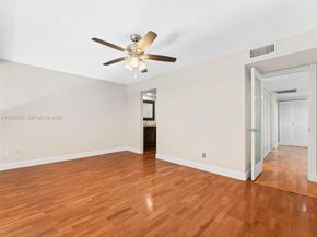 12259 NW 11th St, Pembroke Pines FL 33026