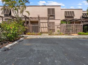 12259 NW 11th St, Pembroke Pines FL 33026