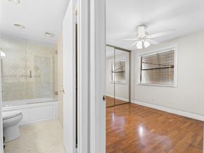 12259 NW 11th St, Pembroke Pines FL 33026