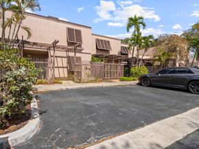 12259 NW 11th St, Pembroke Pines FL 33026