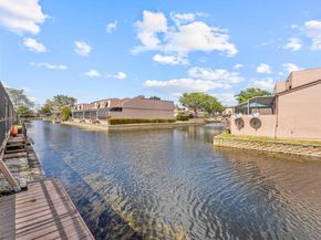 12259 NW 11th St, Pembroke Pines FL 33026