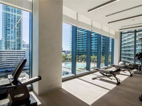 3131 NE 7th Ave UPH5303, Miami FL 33137