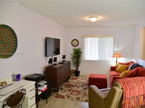 7730 Granville Dr 202, Tamarac FL 33321