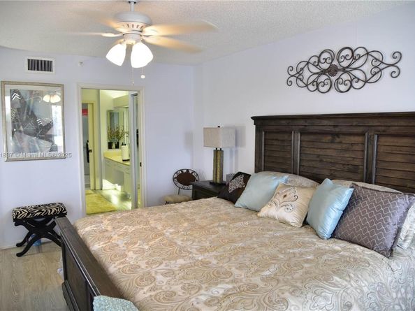 7730 Granville Dr 202, Tamarac FL 33321