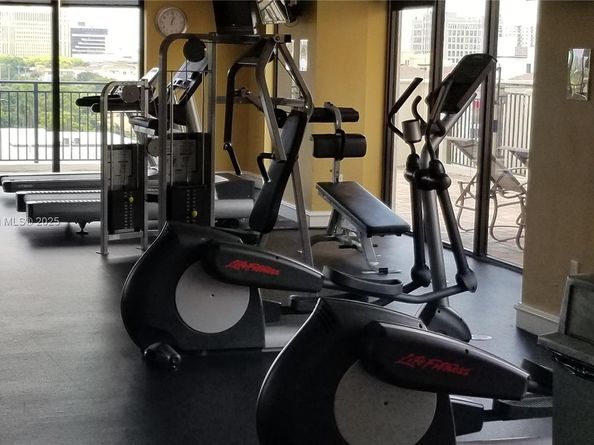 888 S Douglas Rd 1213, Coral Gables FL 33134