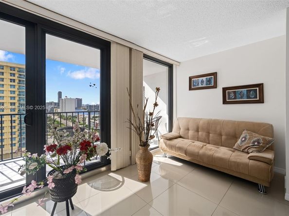 2401 S Ocean Dr 1007, Hollywood FL 33019