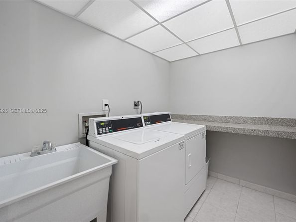 2401 S Ocean Dr 1007, Hollywood FL 33019