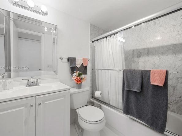 2401 S Ocean Dr 1007, Hollywood FL 33019