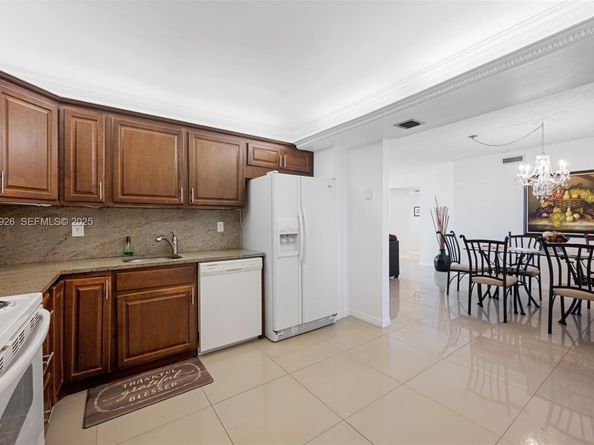 2401 S Ocean Dr 1007, Hollywood FL 33019