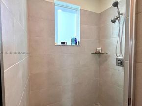 6420 NW 102nd Path 304, Doral FL 33178