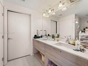 16385 Biscayne Blvd 1019, North Miami Beach FL 33160