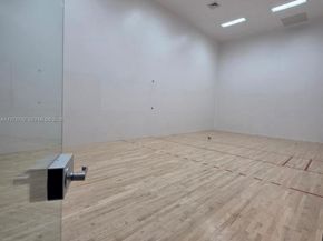 16385 Biscayne Blvd 1019, North Miami Beach FL 33160