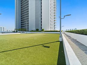 16385 Biscayne Blvd 1019, North Miami Beach FL 33160