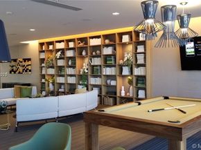 16385 Biscayne Blvd 1019, North Miami Beach FL 33160