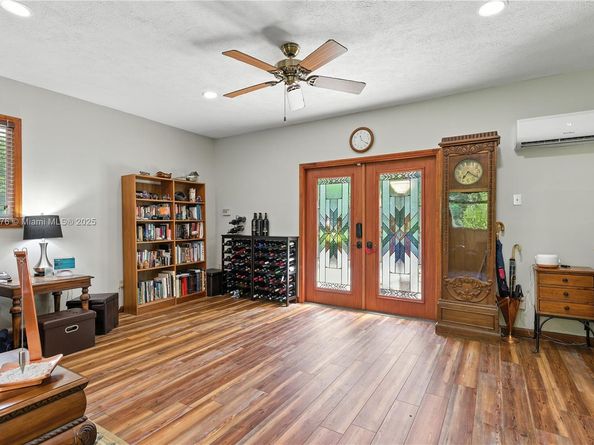 5600 SW 195 Terrace, Southwest Ranches FL 33332