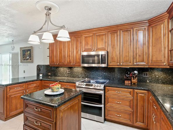 5600 SW 195 Terrace, Southwest Ranches FL 33332