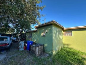 7570 Venetian St, Miramar FL 33023