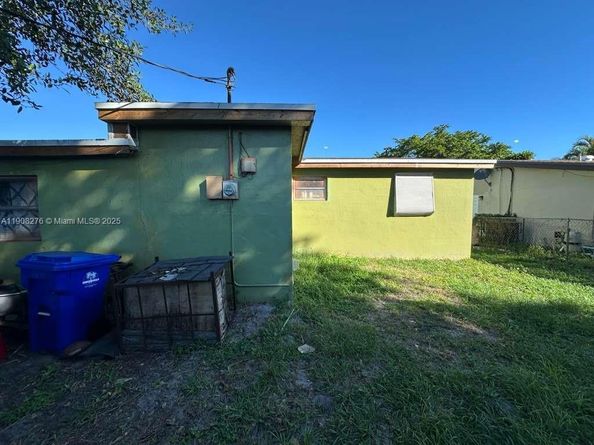 7570 Venetian St, Miramar FL 33023