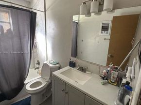 7570 Venetian St, Miramar FL 33023