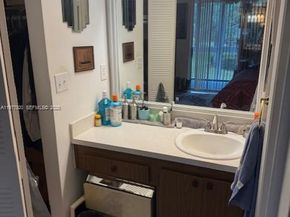 6570 Royal Palm Blvd 215J, Margate FL 33063