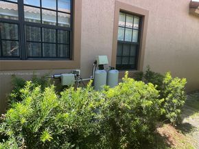 3445 NW 87th Ave, Cooper City FL 33024