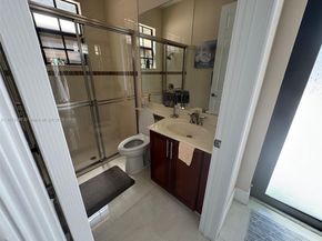 3445 NW 87th Ave, Cooper City FL 33024