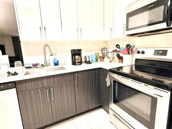 1401 NE 191st St D201, Miami FL 33179