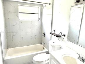 1401 NE 191st St D201, Miami FL 33179