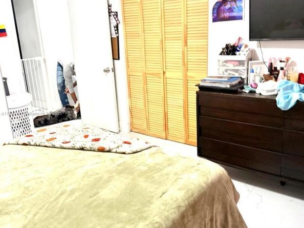 1401 NE 191st St D201, Miami FL 33179