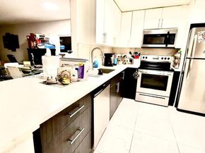 1401 NE 191st St D201, Miami FL 33179