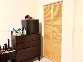 1401 NE 191st St D201, Miami FL 33179