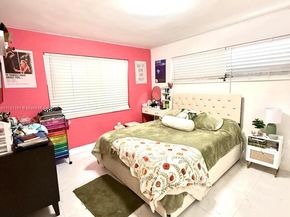 1401 NE 191st St D201, Miami FL 33179