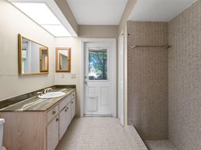 4508 King Palm Dr, Tamarac FL 33319