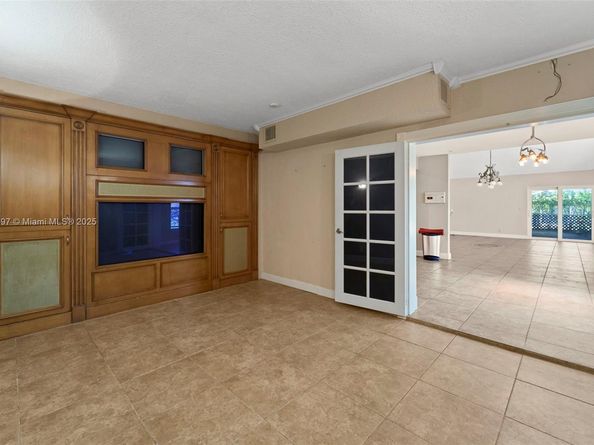 4508 King Palm Dr, Tamarac FL 33319