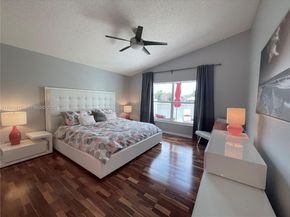 4923 SW 33rd Way, Hollywood FL 33312